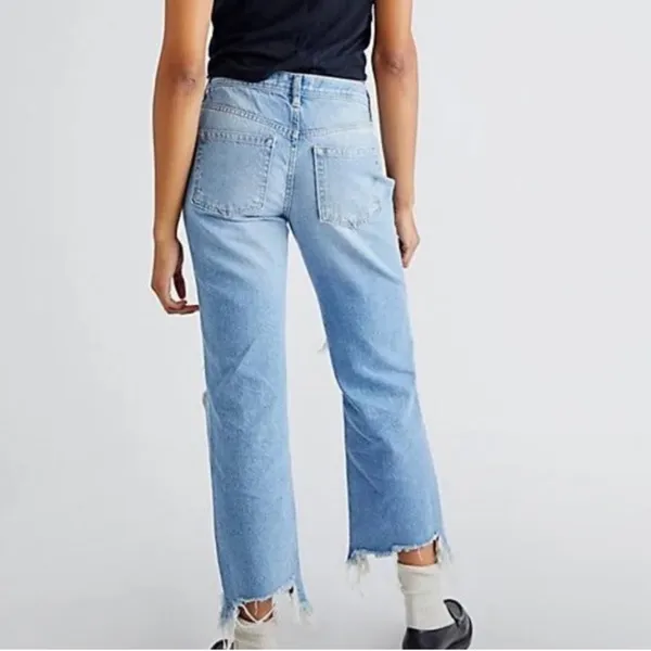 Free People We The Free ‘Maggie’ distressed chewed hem straight cropped jeans 28 - Image 10