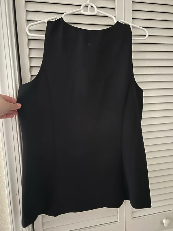 Loft Black Top - Image 4