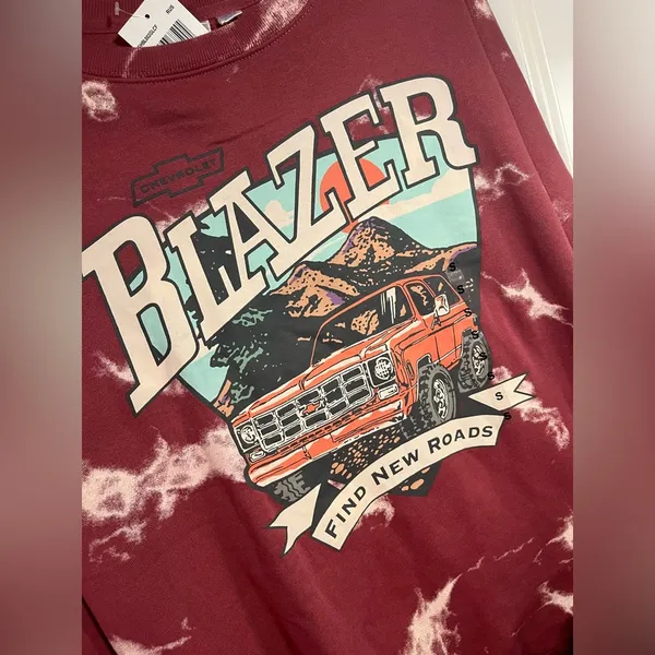 General Motors NWT Chevy Blazer Sweatshirt Official Licensed Chevrolet Vintage Truck 4x4 - Image 8