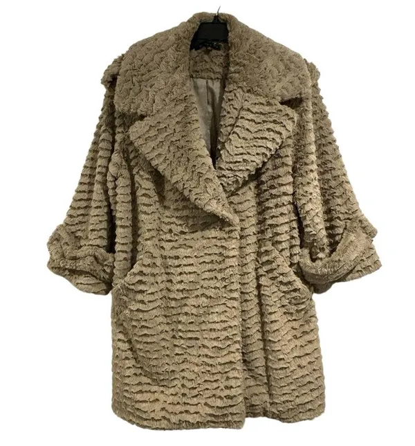 Cynthia Steffe ruffled faux fur beige tan winter coat size medium EUC - Image 12