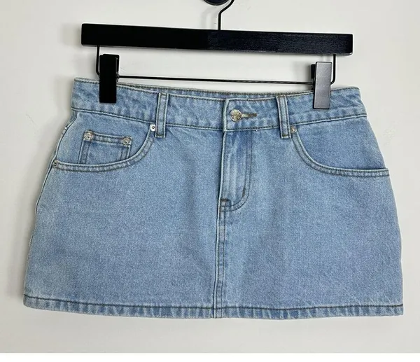 EDIKTED Chiara Low Rise Denim Miniskirt in Light-Blue Size Small - Image 2