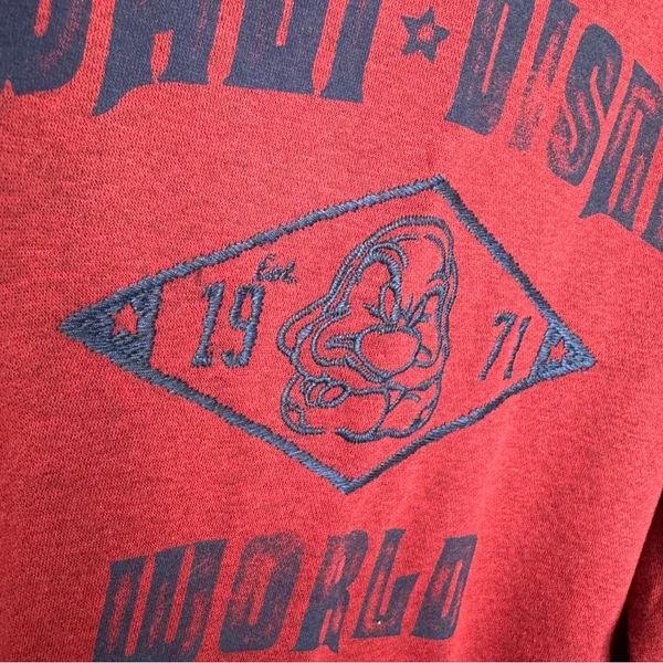 Disney Parks Walt Disney World Grumpy Embroidered Crewneck Sweatshirt L Large - Image 5