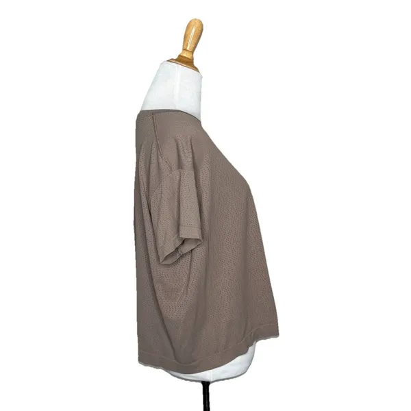 Athleta Brown Short Sleeve Perforated Scoop neck Tee Relaxed Fit Size Medium - Image 4