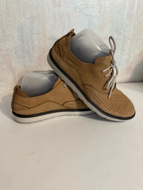 Merrell Women’s Around Town Perforated Suede Tie Shoes. Sz 8 - Image 4