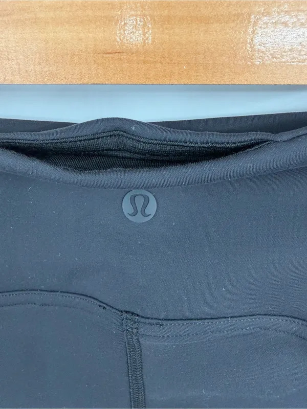 Lululemon instill high rise tight 25” black NWT womens 20 athletic training - Image 6