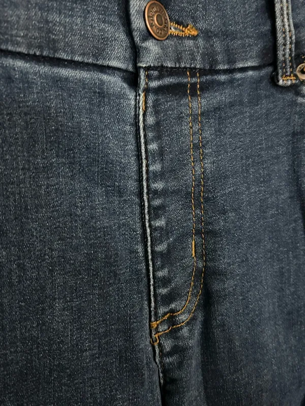 Denim & Company Women’s Dark Blue Distressed Jeans 12P - Image 7