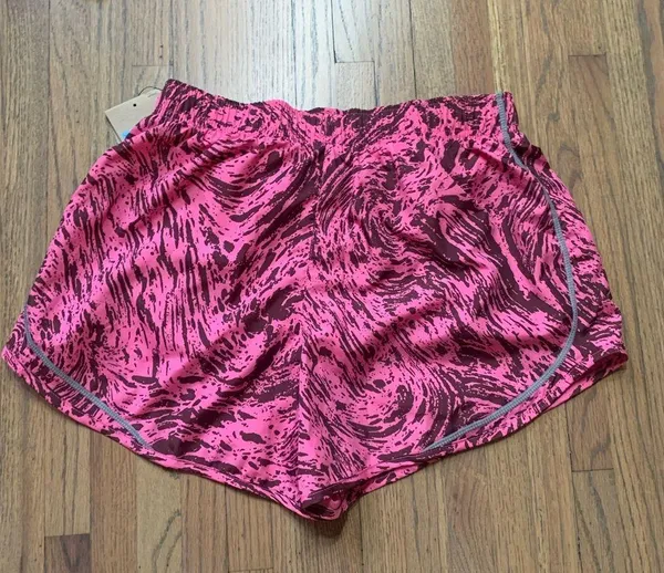 NWT Nike Shorts - Image 6