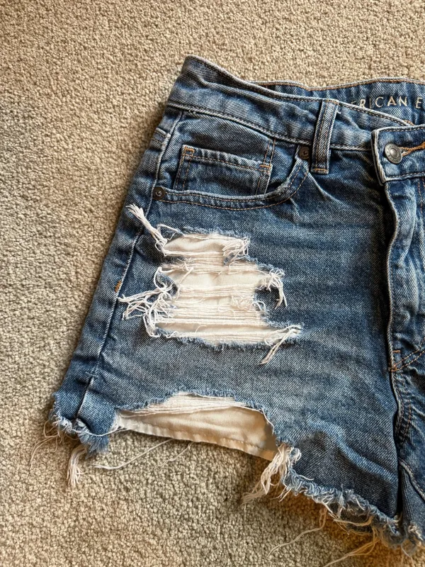 American Eagle Strigid Distressed Crossover Shorts - Image 3