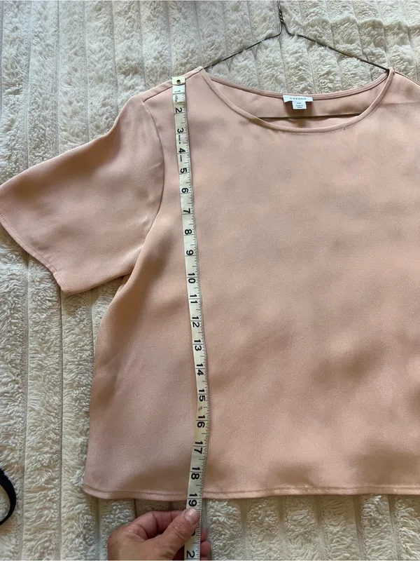 Cuyana cropped pink silk top size small - Image 8
