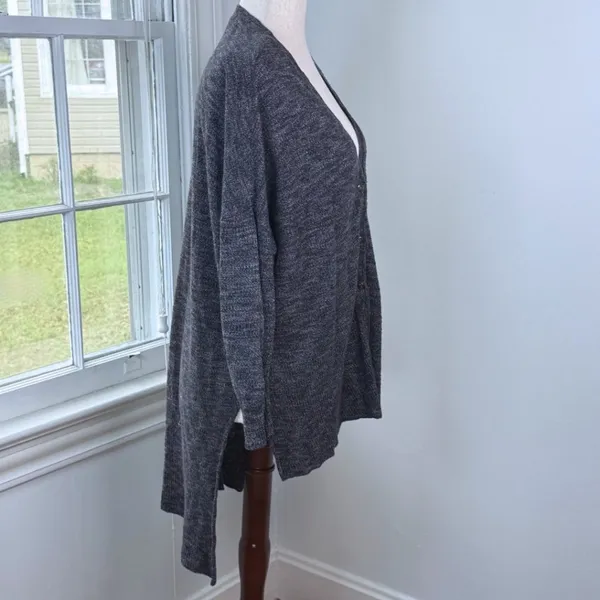 Free People TGIF High Low Oversized Marled Cardigan Sweater Small Slouchy Gray - Image 3