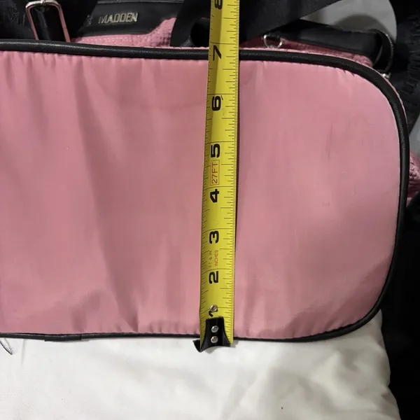 Steve‎ Madden Pink quilted tote Travel bag and detachable crossbody Bag Keychain - Image 15