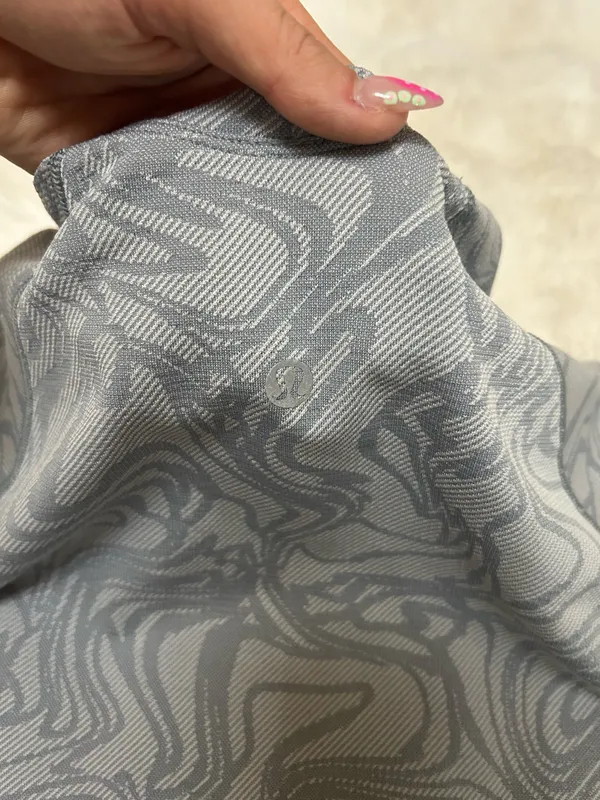 Lululemon Swiftly Tech Short Sleeve  - Image 4
