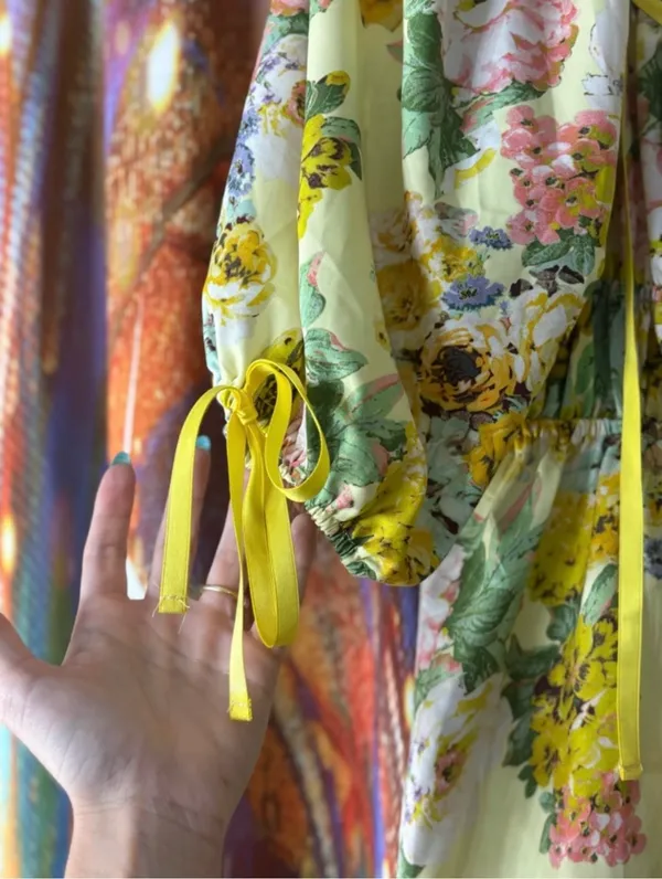 Yellow Floral Puff Sleeve Mini Dress✨ Size L - Image 3