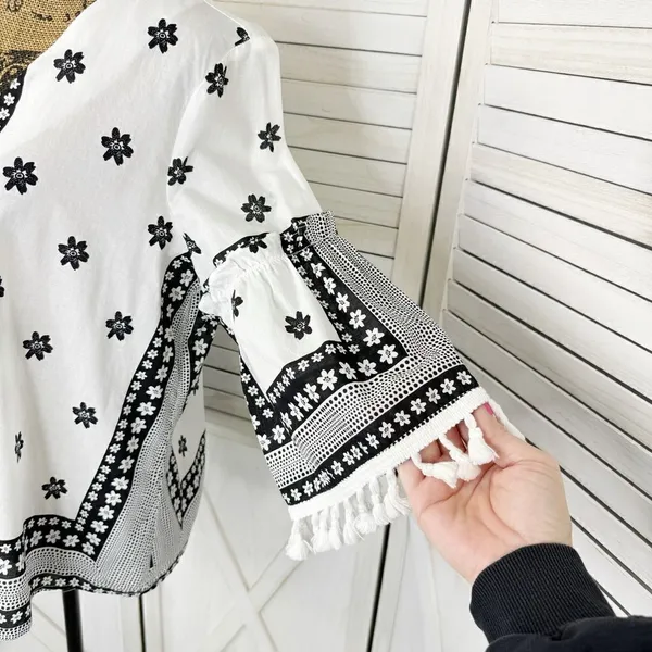 Soho New York & Comp Boho Fringe‎ Hem Floral Popover Shirt White Black Large - Image 6
