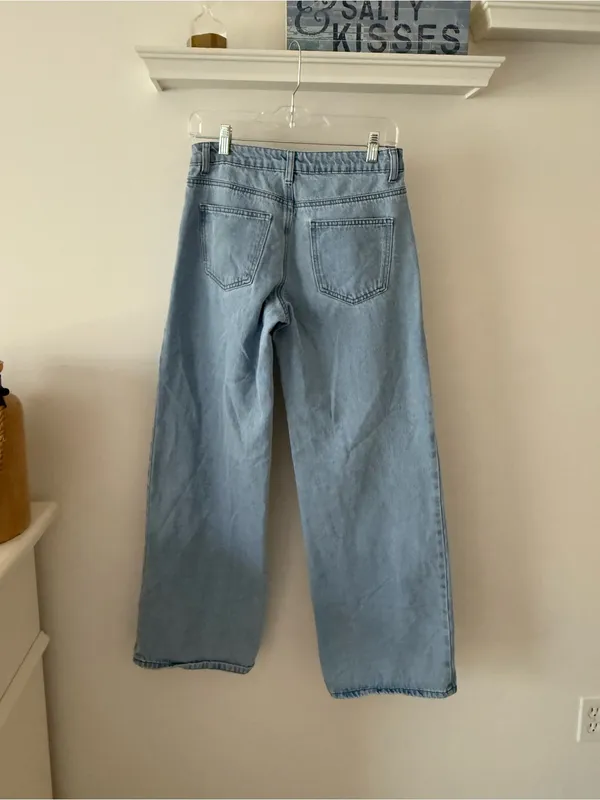 Edikted Light Blue Wide-Leg Jeans - Image 4