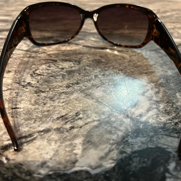 Brown Wraparound Sunglasses with Gradient Lenses - Image 5