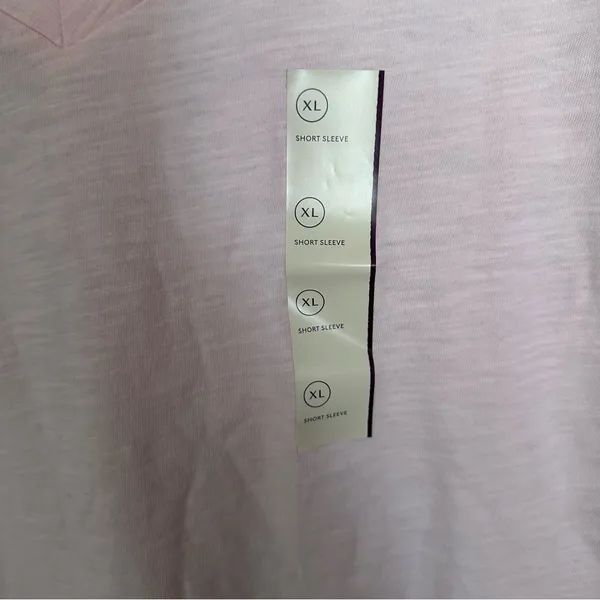 Universal Threads NWT Pink Short Sleeve V-Neck Tee - Image 2
