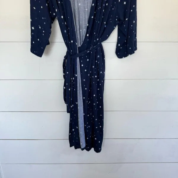 Northstyle Women’s 2X Navy Blue Star Robe - Image 2