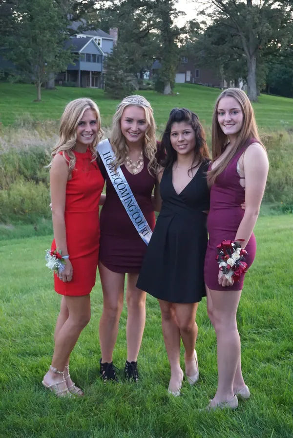 Red dress - Image 5