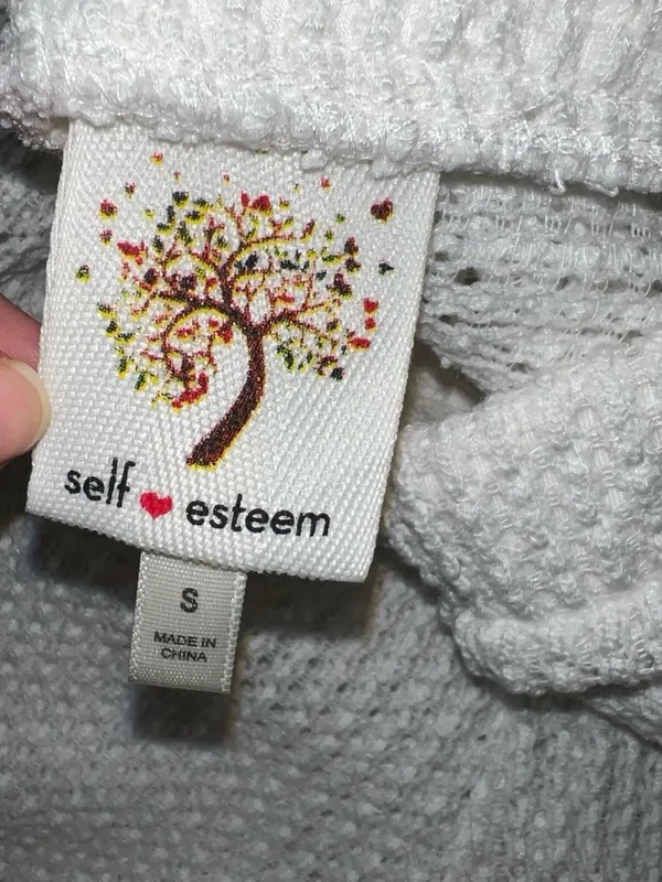 Self Esteem white crotchet pants. - Image 5