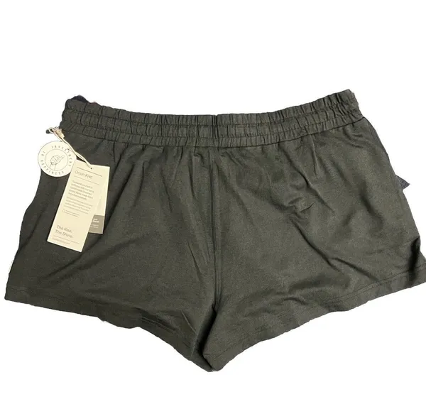 Vuori Women’s Halo Performance Short Black Heather Size XL New w/tag $64 - Image 4