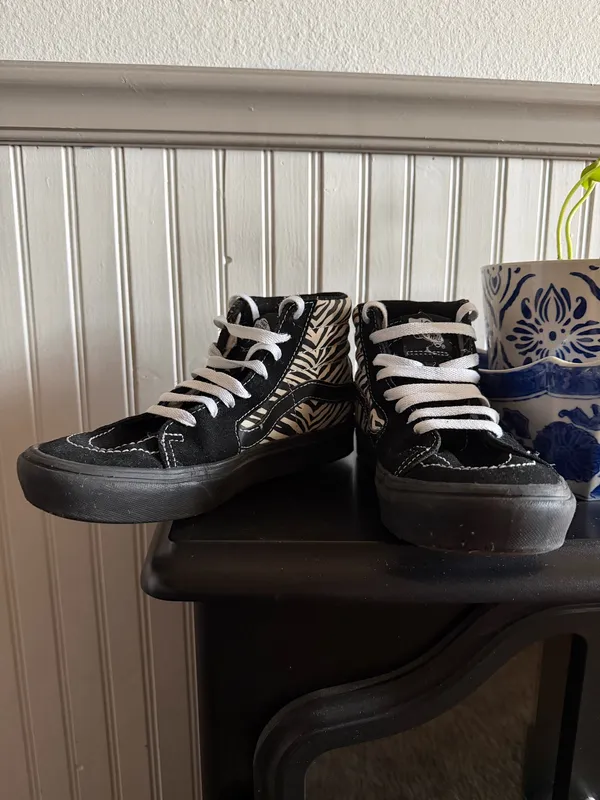 High-Top Vans - Image 8