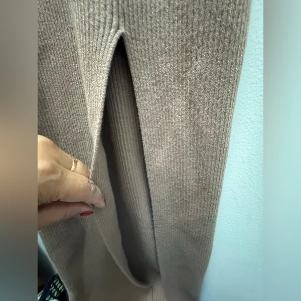 Abercrombie & Fitch Fall Soft A&F Collection Ribbed Maxi Slit Dress XXSP Taupe - Image 6