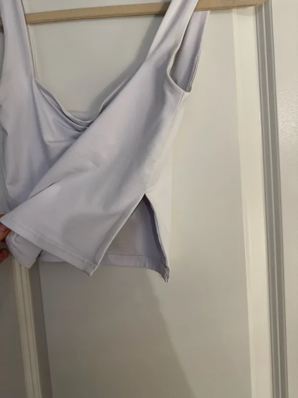 White Tank - Image 3