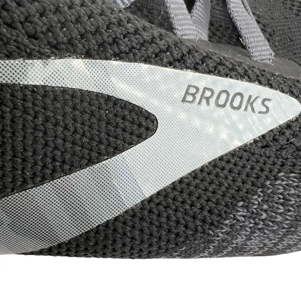 Brooks Women's Levitate 4.0 Sneakers Black Size 9.5 Running Jogging Walking Shoe - Image 7