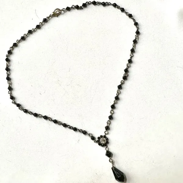 Black beaded drop pendant necklace - Image 5