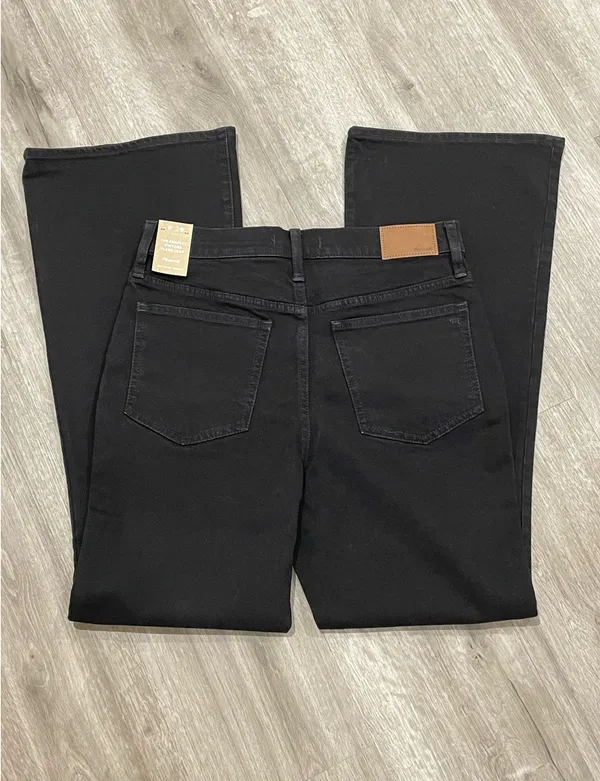 Madewell High-Rise Black Flare Jeans - Image 4