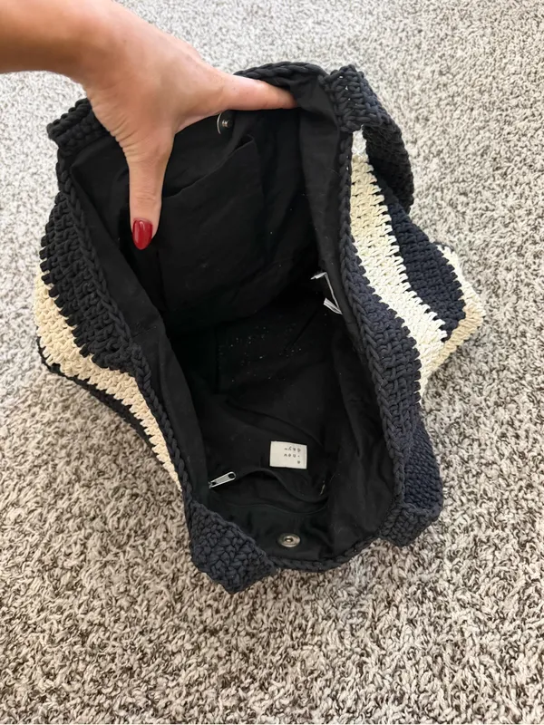 Black striped tote bag - Image 3