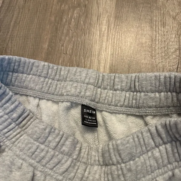 SHEIN Gray Fleece Sweat Shorts  - Image 3