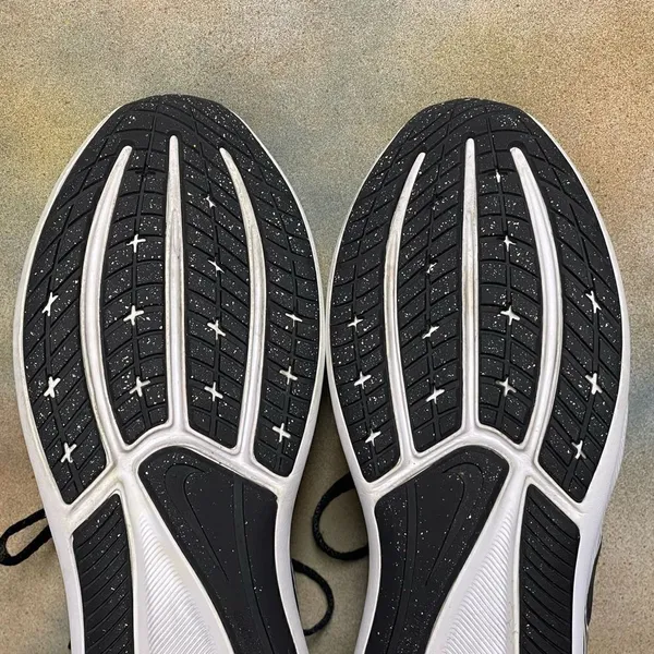 Nike Star Runner 3 Women's Black & White Sneakers Size 8.5M - Image 13