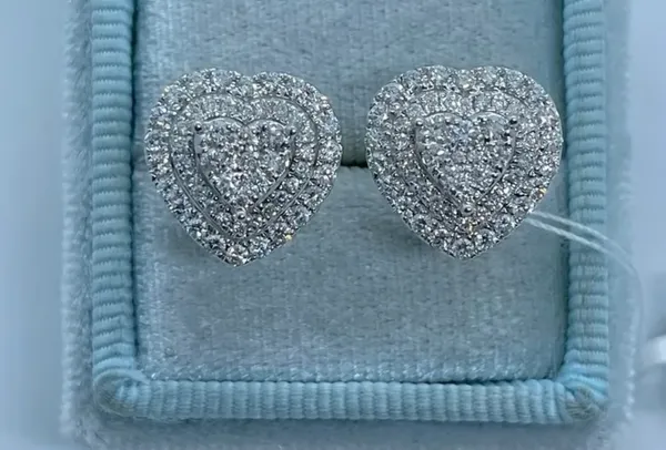 & Other Stories Women’s Gorgeous Heart Shape CZ Stud Earrings - Image 2