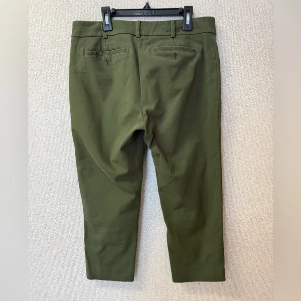 Club Monaco Women Size 10 Retro Casual Green Capris Dress Pants‎ - Image 4