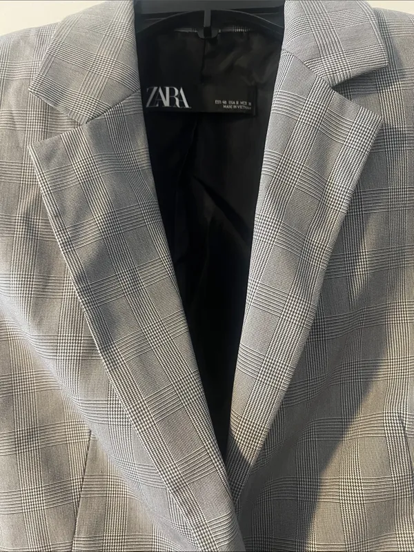 Zara Gray Single-Button Checked Blazer - Image 4