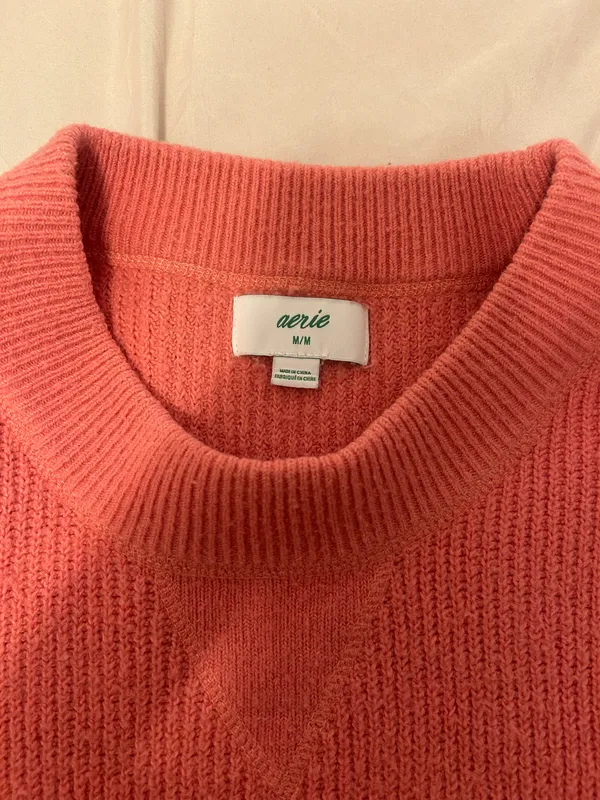 Aerie Pink Sweater Size Medium - Image 3