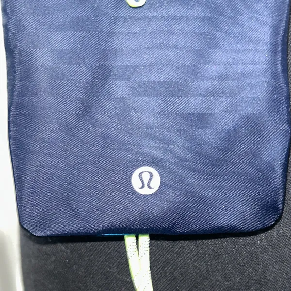Lululemon Teal and Dark Blue Mini Bag - Image 2