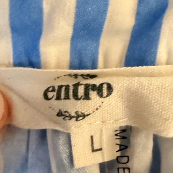 Entro Coastal‎ Resort Blue White Stripe Floral Print Tassel Blouse Top Large - Image 4