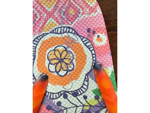 Vera Bradley Floral Pattern Pink and Orange Flip Flops Size 7-8 - Image 3