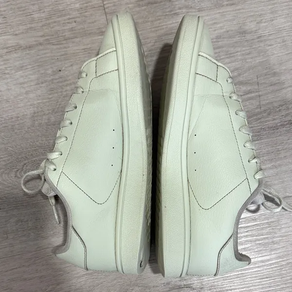 Adidas Light Green Casual Sneakers - Image 2