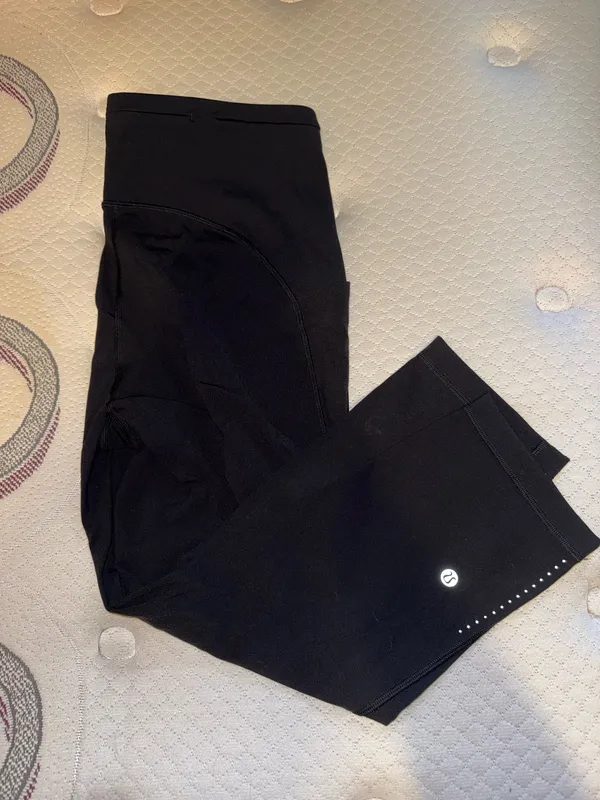 Lululemon Swift Speed High-Rise Crop 21" - Image 2