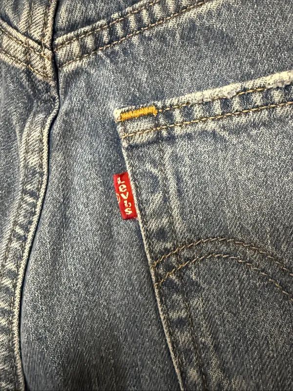 Levi’s High Waisted Straight Jeans 25 Fits 26x29 Distressed Blue $104 - Image 6