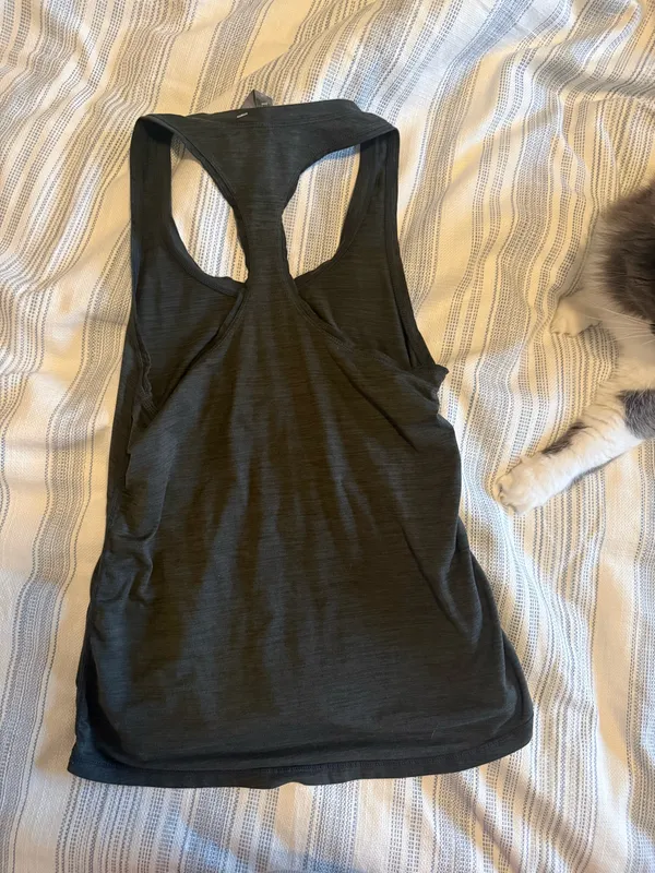 Vuori Tank Top Women’s Lux Performance Racerback - Image 3