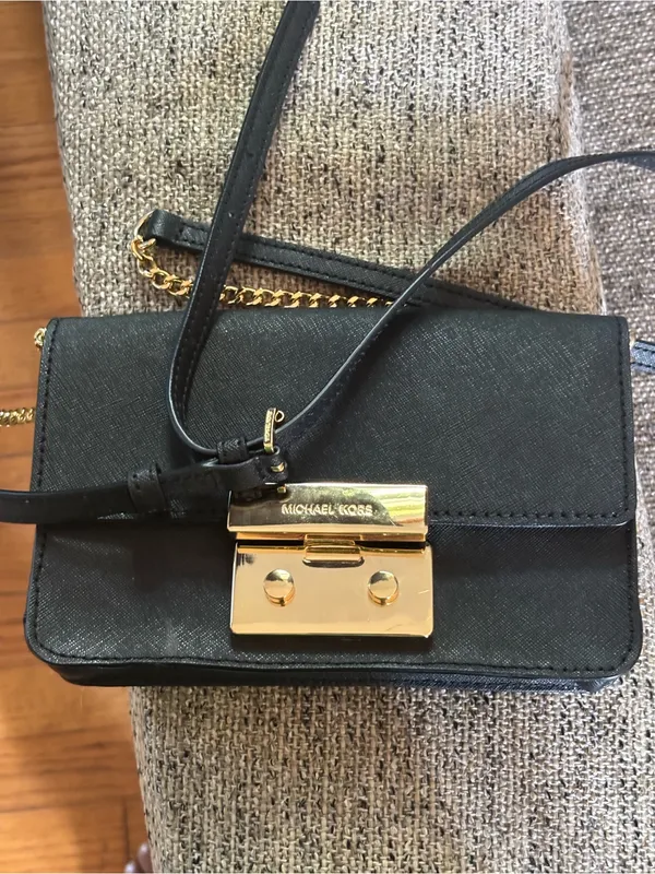 Michael Kors Black Crossbody with Gold-Tone Push Lock - Image 5