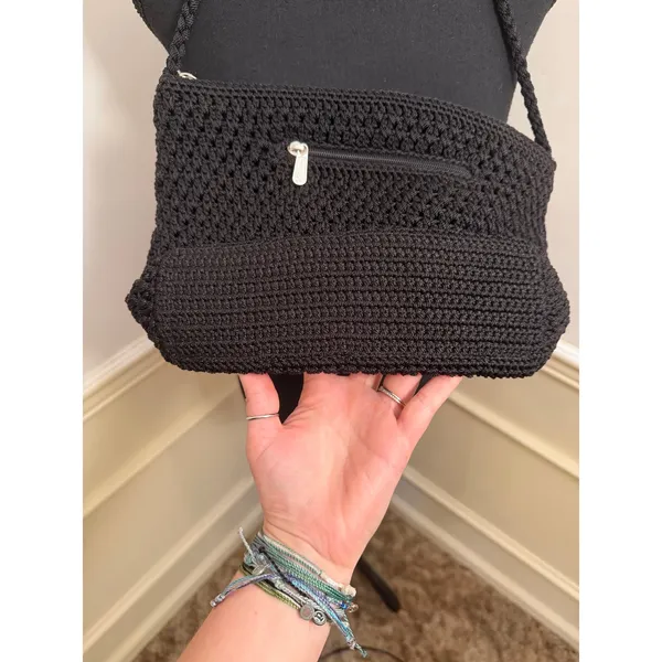 The Sak Original Black Tightweave Knit Shoulder Bag Purse Boho Minimalist Beach - Image 4