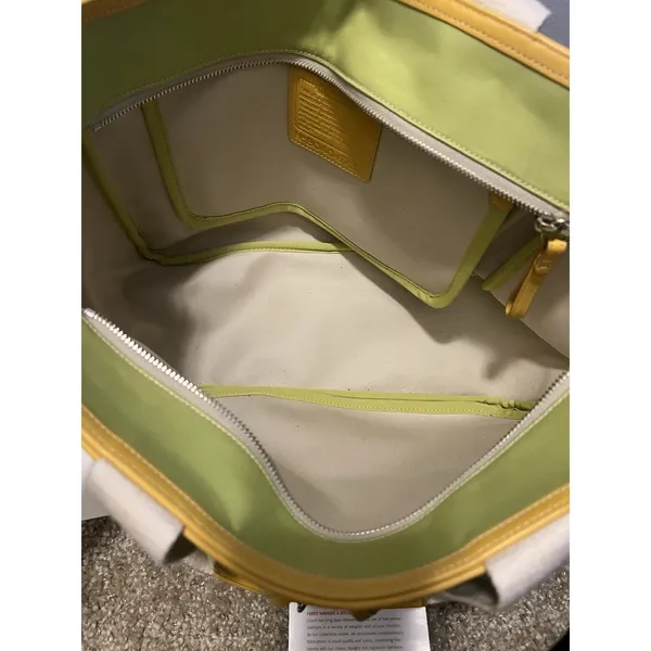 Coach Vintage Garden Tote Green Apple/ Yellow-6734 Coach Cards Included - Image 5