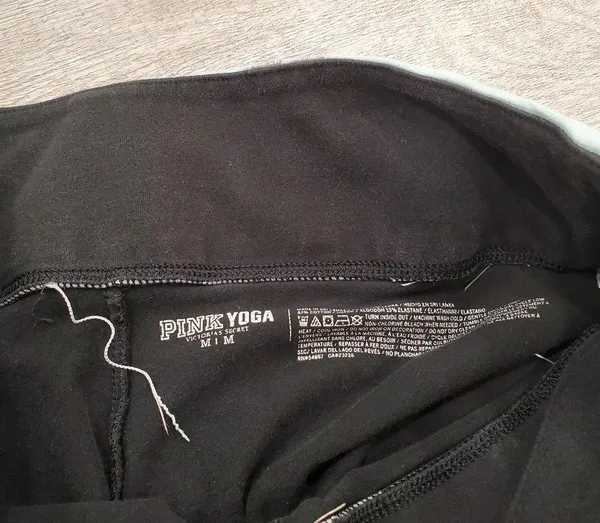 Victoria's Secret PINK Yoga Black Leggings Size Medium - Image 11
