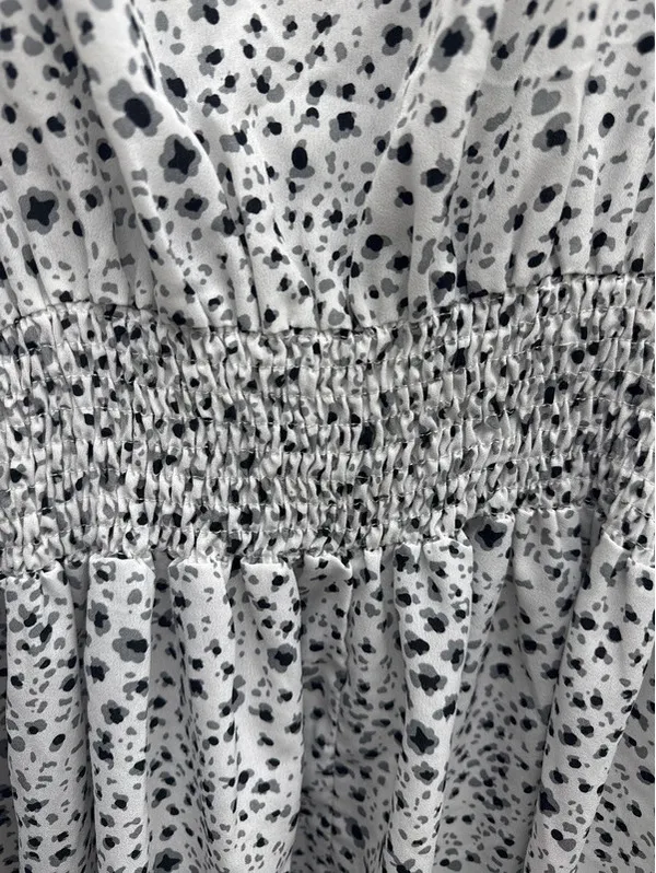 Women’s Size small dress - Image 7